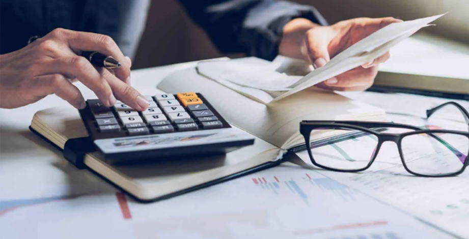 Повернення зайво сплачених податків та ПДВ